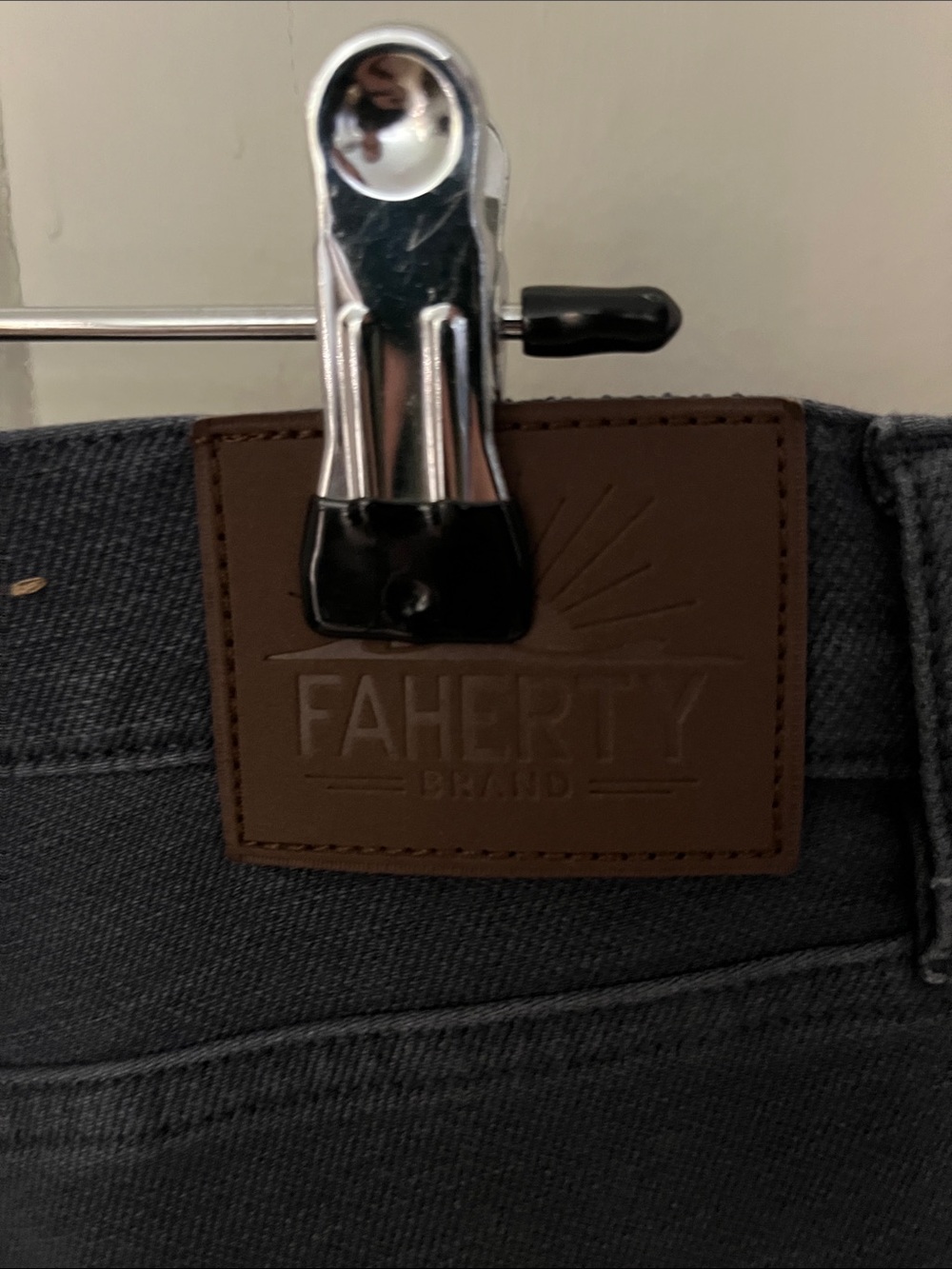 New! Faherty stretch Terry men’s jeans 35 x 32 - Picture 3 of 5